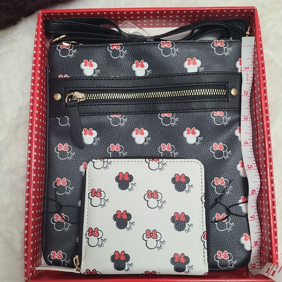 Disney Minnie Mouse Crossbody and Wallet Gift Set New In Box - Picture 10 of 12